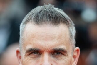 Robbie Williams reveló que padece síndrome de Tourette